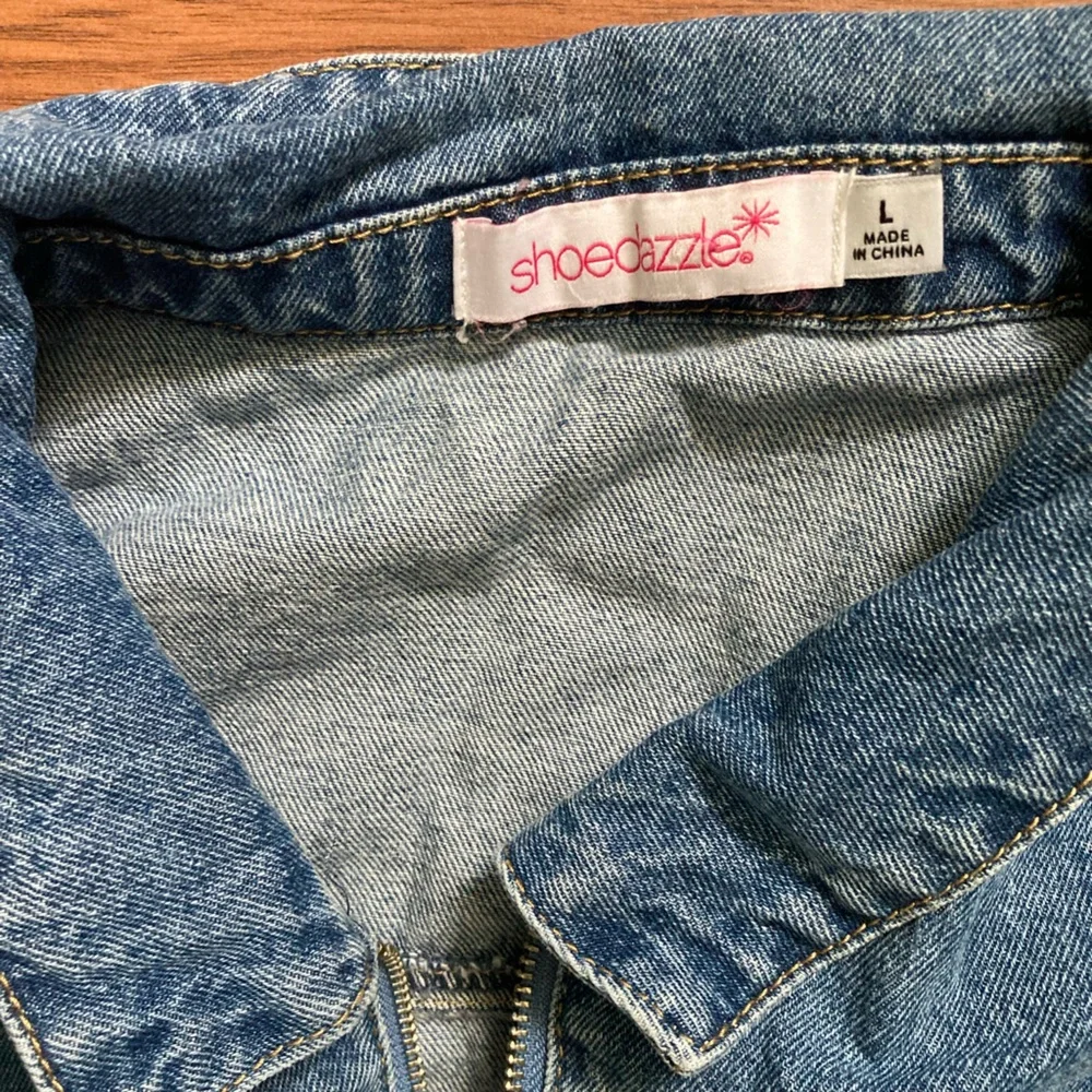 Shoe Dazzle Womens SZ Large Blue Denim jumpsuit long sleeve Zip Up - Picture 5 of 16